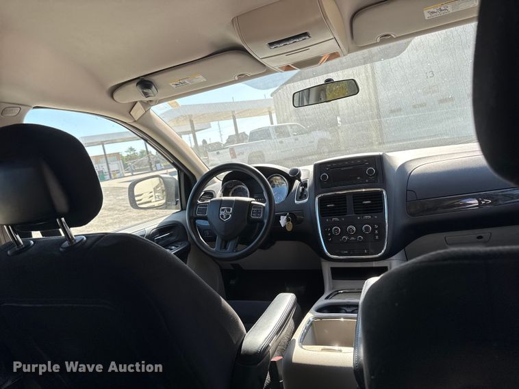 image for item EA1905 2014 Dodge Grand Caravan van