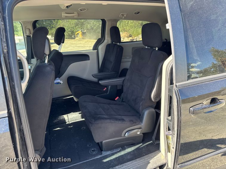 image for item EA1905 2014 Dodge Grand Caravan van