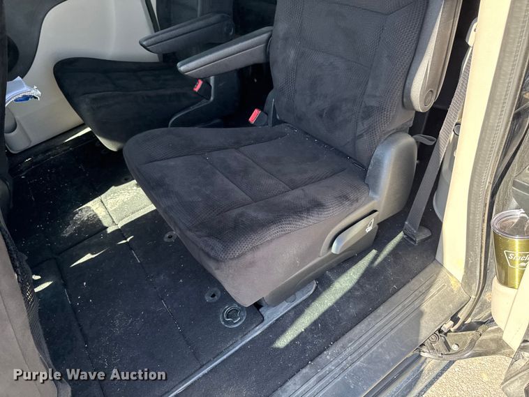 image for item EA1905 2014 Dodge Grand Caravan van