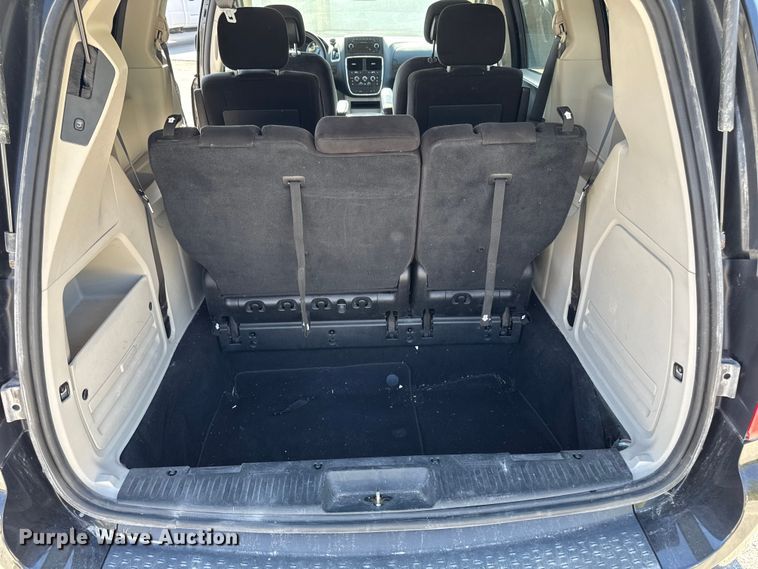 image for item EA1905 2014 Dodge Grand Caravan van
