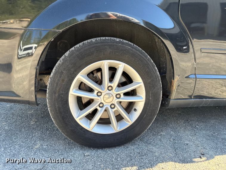 image for item EA1905 2014 Dodge Grand Caravan van