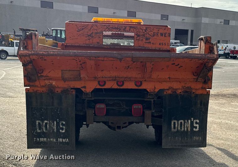 image for item EA1906 1997 Ford F-Super Duty dump truck