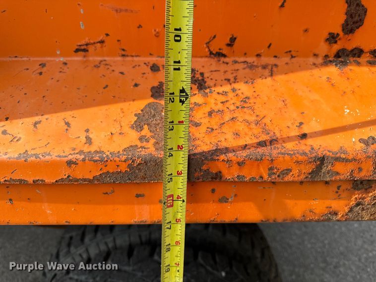 image for item EA1906 1997 Ford F-Super Duty dump truck