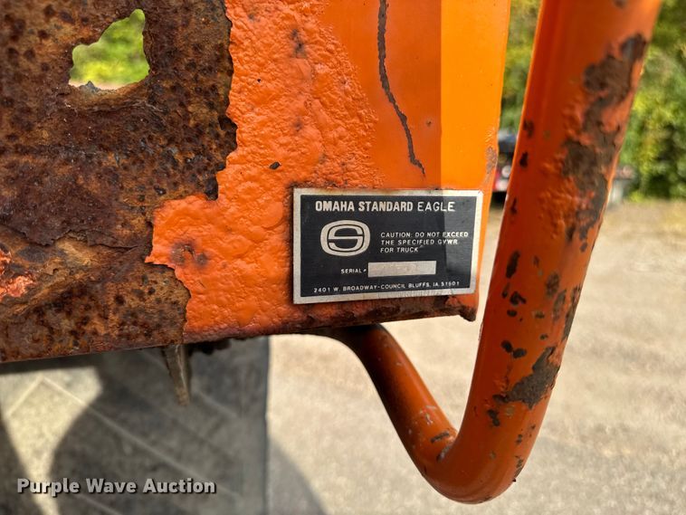 image for item EA1906 1997 Ford F-Super Duty dump truck