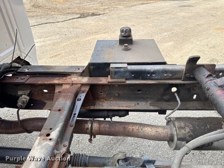 image for item EA1906 1997 Ford F-Super Duty dump truck