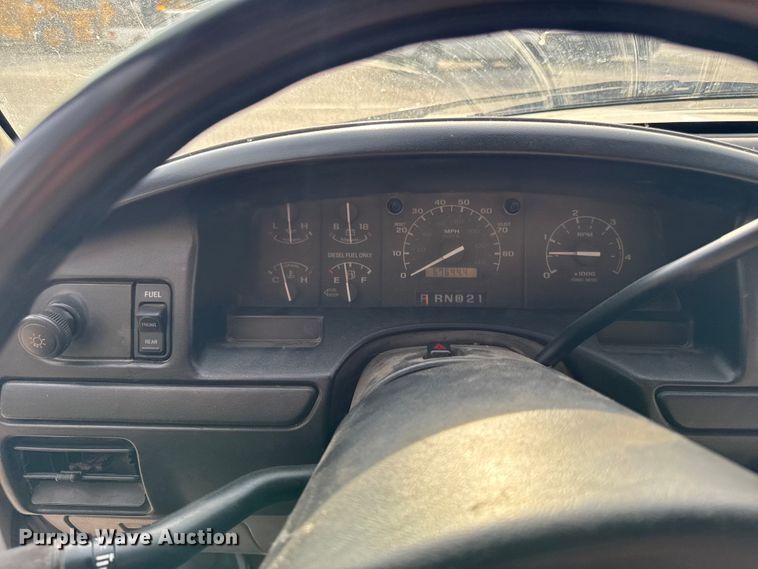 image for item EA1906 1997 Ford F-Super Duty dump truck