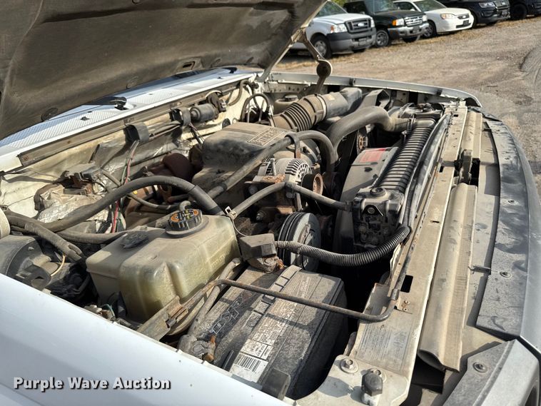 image for item EA1906 1997 Ford F-Super Duty dump truck