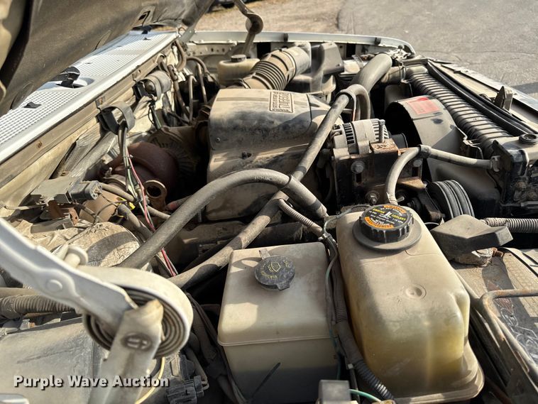 image for item EA1906 1997 Ford F-Super Duty dump truck