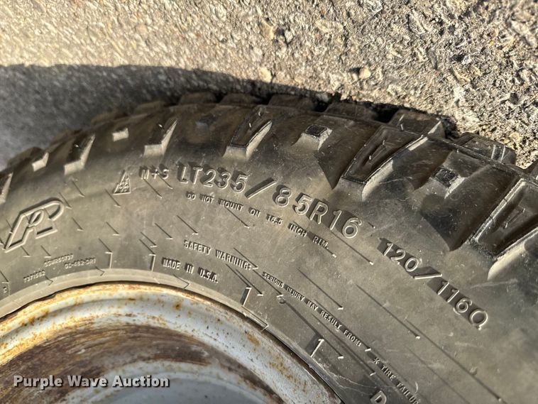 image for item EA1906 1997 Ford F-Super Duty dump truck