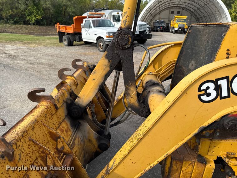 image for item EA1908 1999 John Deere 310SE backhoe