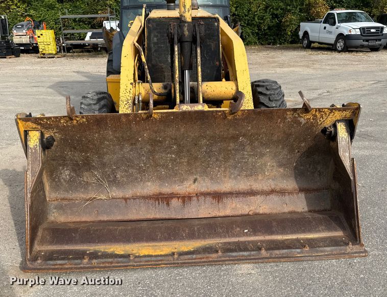 image for item EA1908 1999 John Deere 310SE backhoe