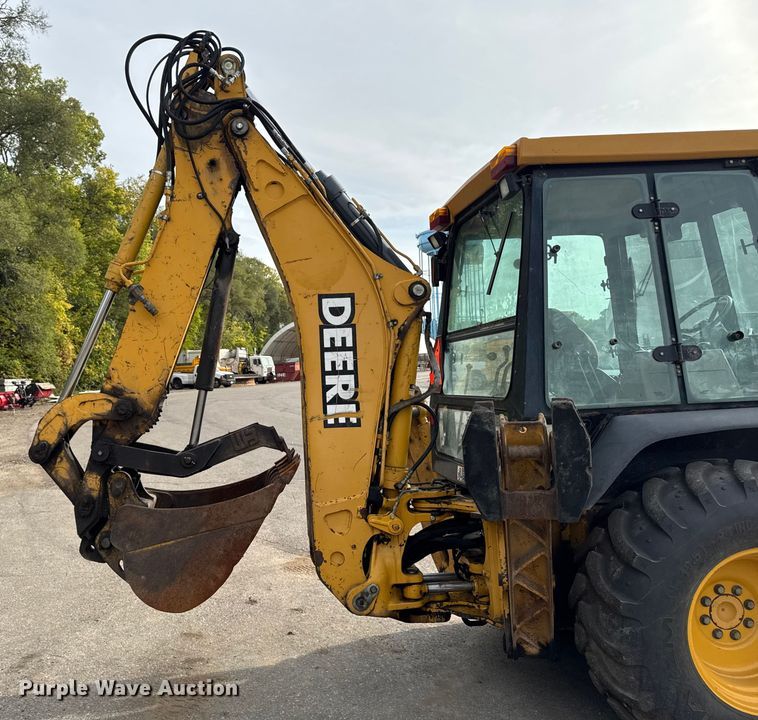 image for item EA1908 1999 John Deere 310SE backhoe