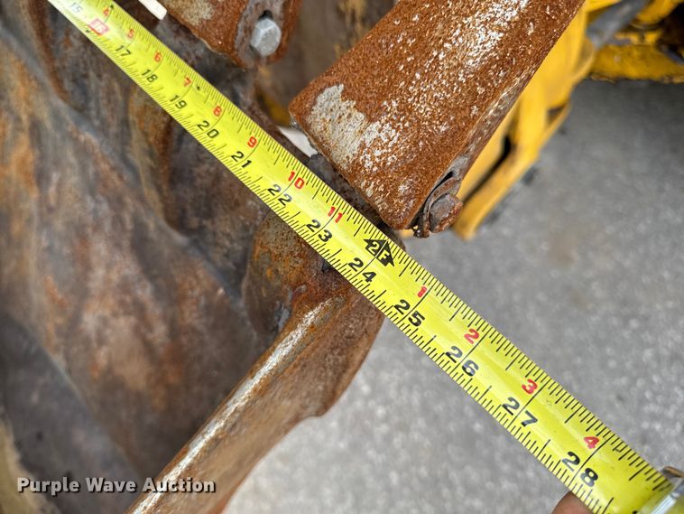 image for item EA1908 1999 John Deere 310SE backhoe