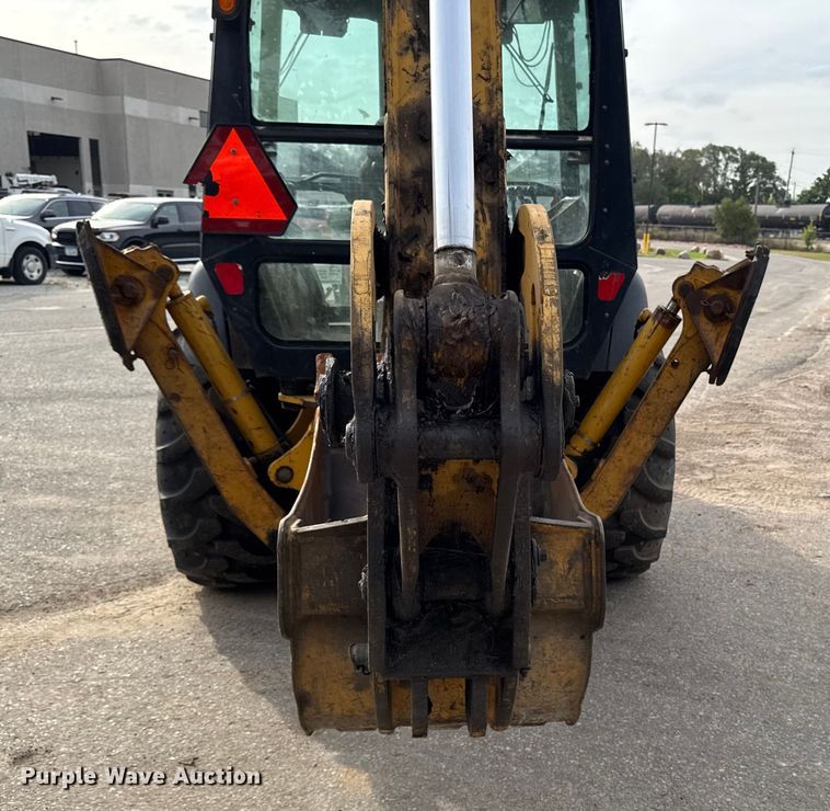 image for item EA1908 1999 John Deere 310SE backhoe