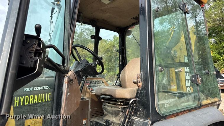 image for item EA1908 1999 John Deere 310SE backhoe