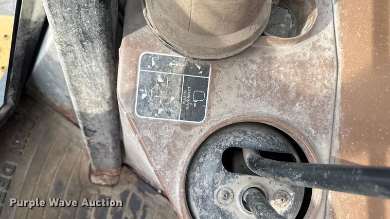 image for item EA1908 1999 John Deere 310SE backhoe