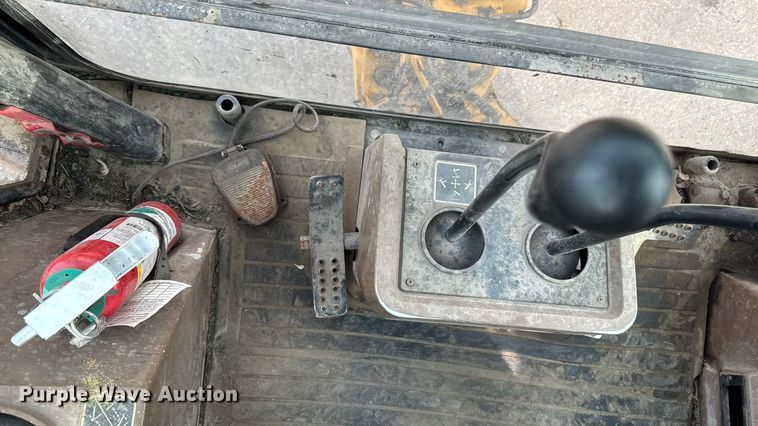 image for item EA1908 1999 John Deere 310SE backhoe