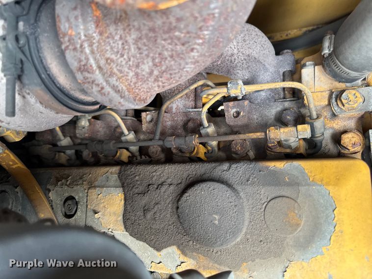 image for item EA1908 1999 John Deere 310SE backhoe