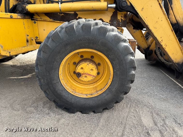 image for item EA1908 1999 John Deere 310SE backhoe