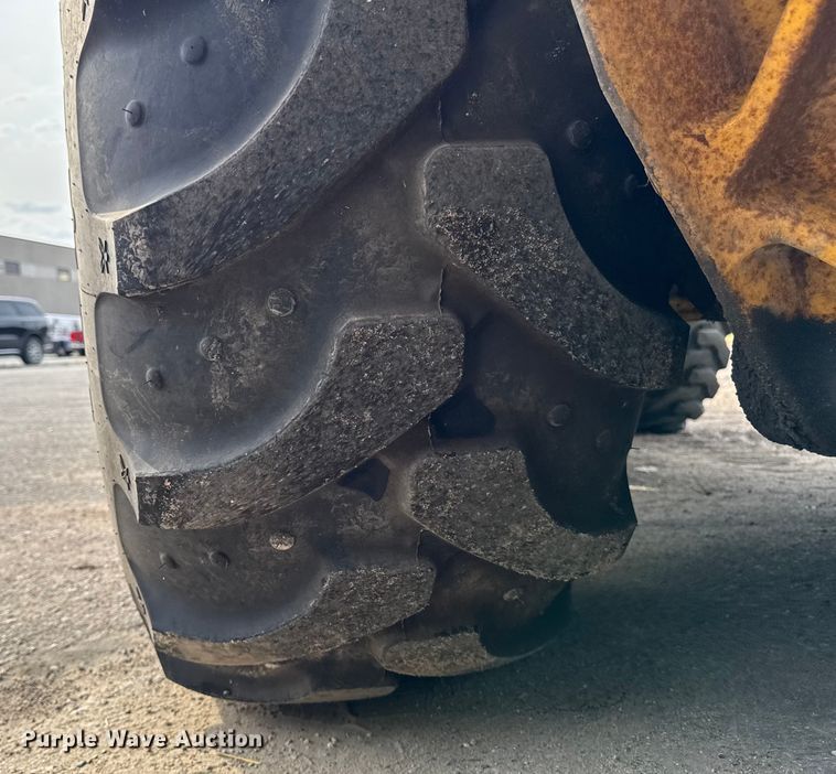 image for item EA1908 1999 John Deere 310SE backhoe