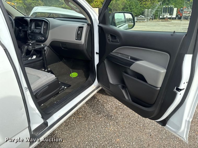 image for item EA1911 2017 Chevrolet Colorado pickup truck