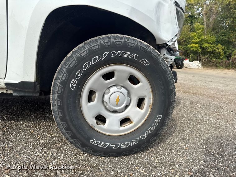 image for item EA1911 2017 Chevrolet Colorado pickup truck