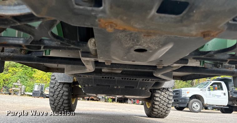 image for item EA1913 2015 John Deere 825I utility vehicle