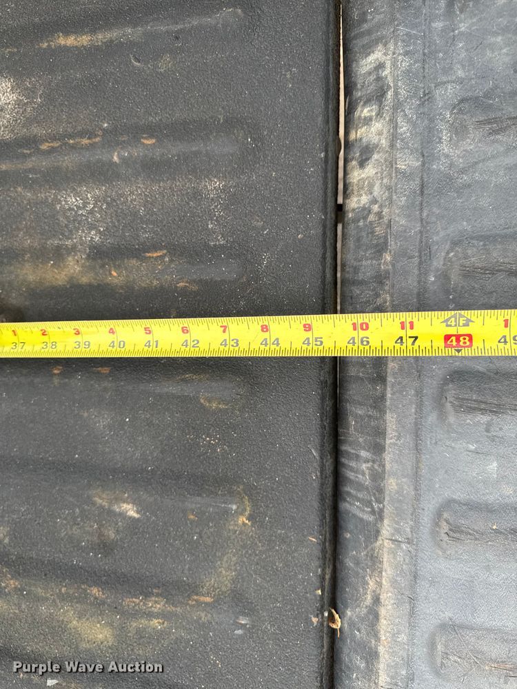 image for item EA1913 2015 John Deere 825I utility vehicle