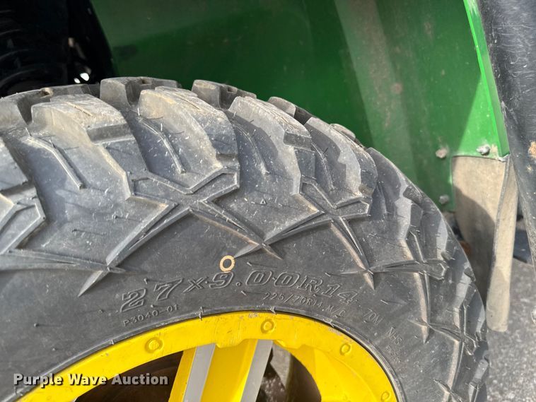 image for item EA1913 2015 John Deere 825I utility vehicle