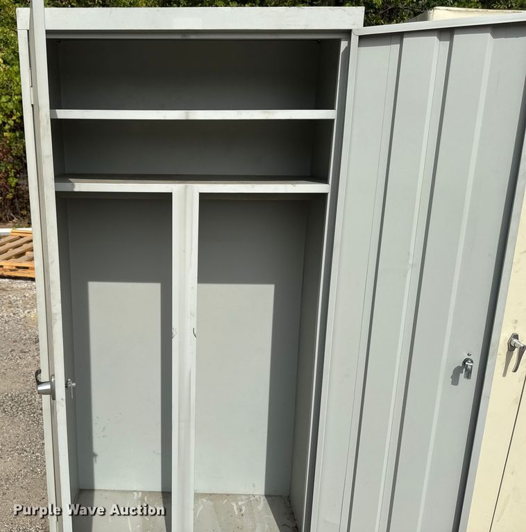 image for item EA1914 (6) storage cabinets