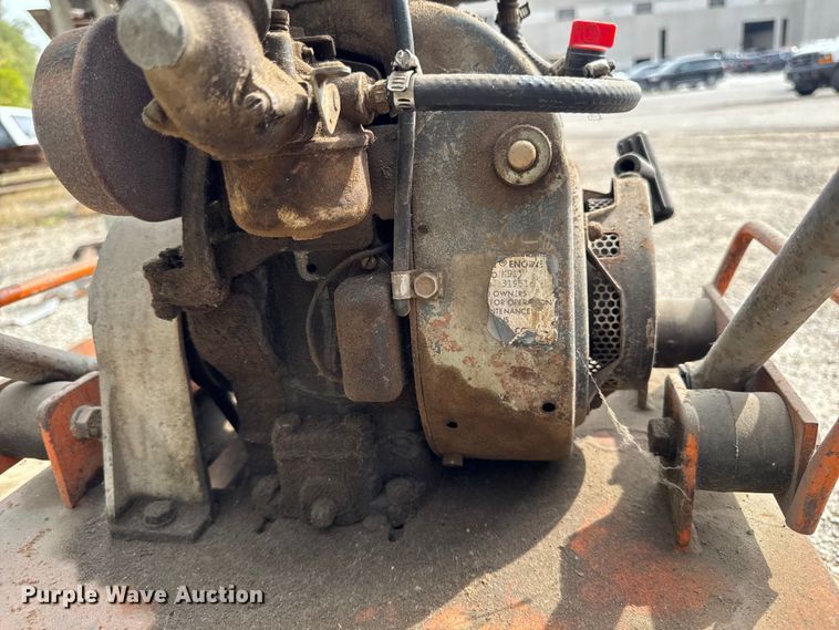 image for item EA1918 Plate compactor