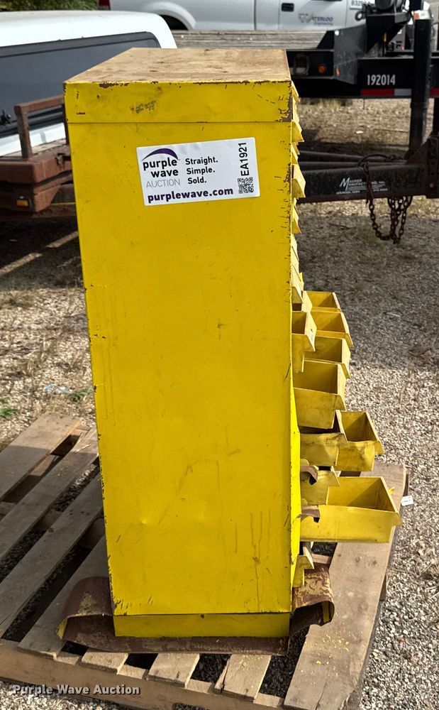 image for item EA1921 Shelving