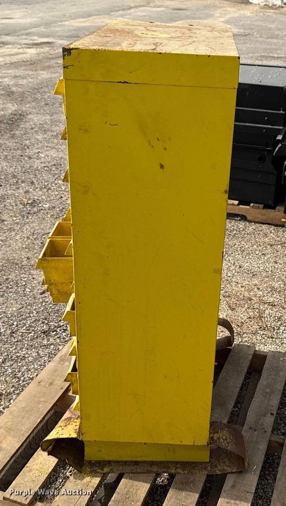 image for item EA1921 Shelving