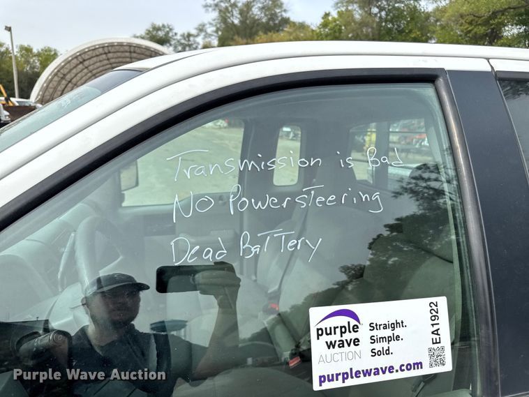 image for item EA1922 2005 Ford F150 pickup truck