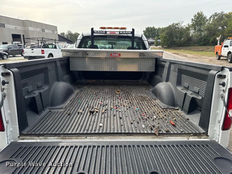 image for item EA1922 2005 Ford F150 pickup truck