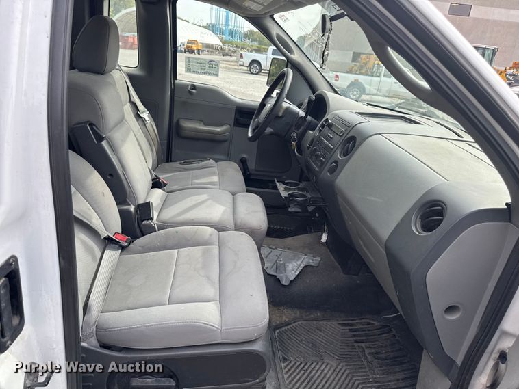 image for item EA1922 2005 Ford F150 pickup truck