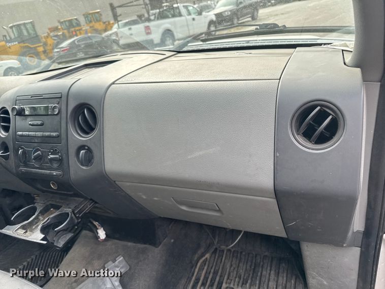 image for item EA1922 2005 Ford F150 pickup truck