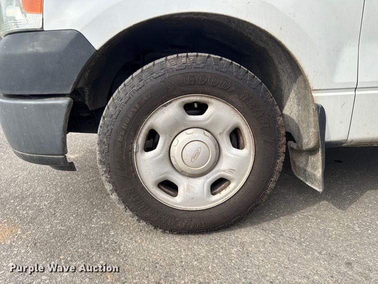 image for item EA1922 2005 Ford F150 pickup truck