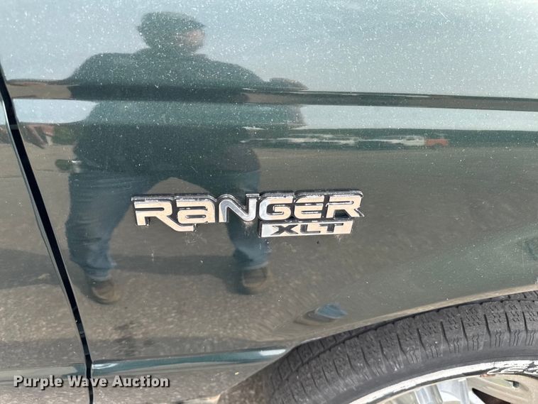image for item EA1923 2003 Ford Ranger SuperCab pickup truck