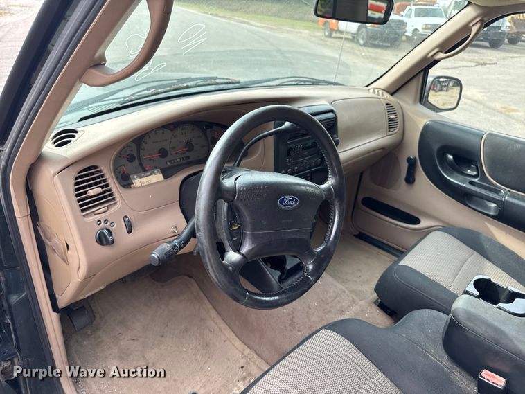 image for item EA1923 2003 Ford Ranger SuperCab pickup truck