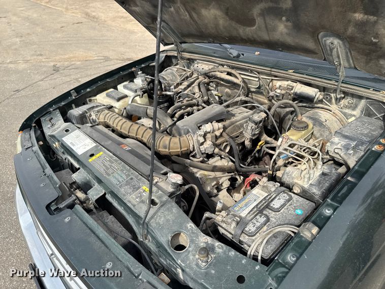 image for item EA1923 2003 Ford Ranger SuperCab pickup truck