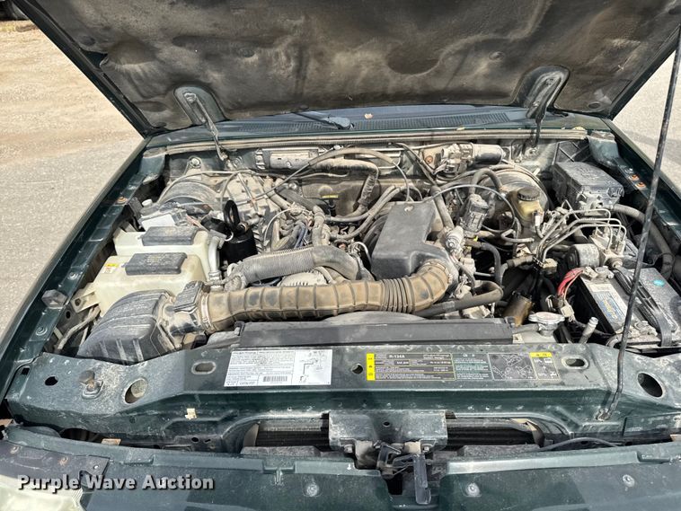 image for item EA1923 2003 Ford Ranger SuperCab pickup truck