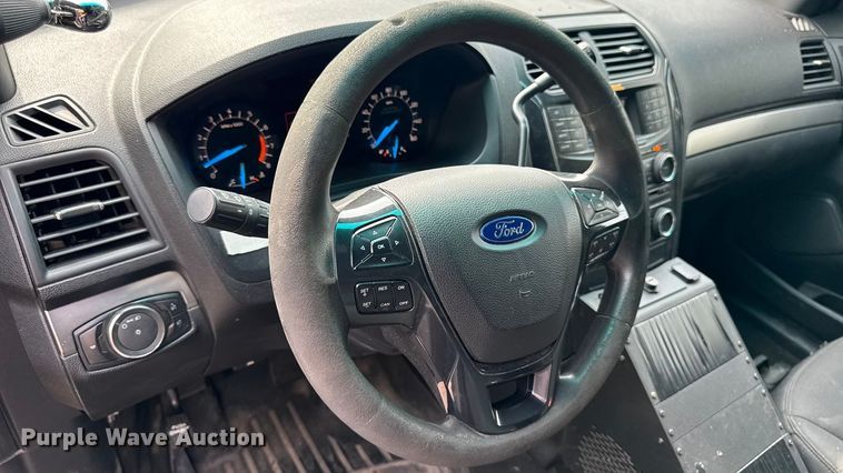 image for item EA1926 2017 Ford Explorer Police Interceptor SUV