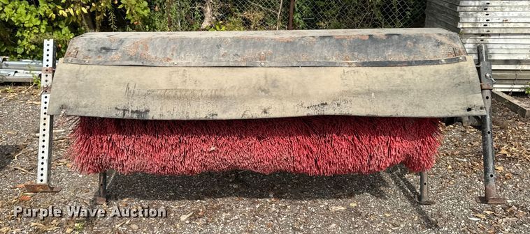 image for item EA1929 John Deere BA72 skid steer broom