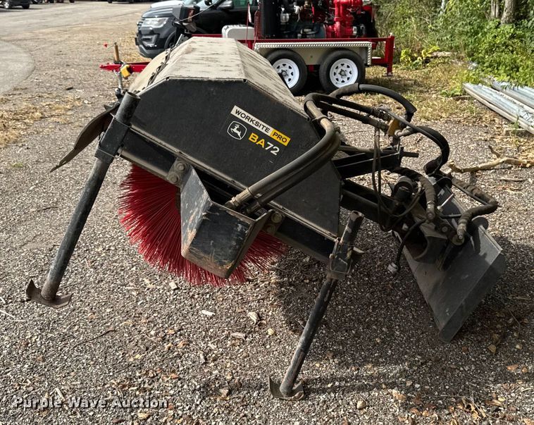 image for item EA1929 John Deere BA72 skid steer broom