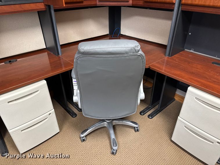 image for item EA1934 Office furniture