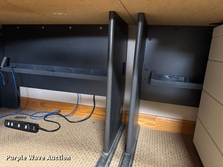 image for item EA1934 Office furniture