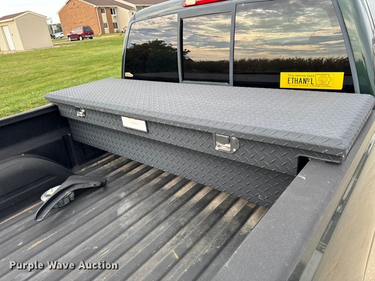 image for item EA1935 2006 Chevrolet Silverado 1500 Ext. Cab pickup truck