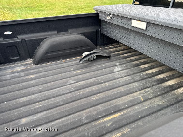 image for item EA1935 2006 Chevrolet Silverado 1500 Ext. Cab pickup truck