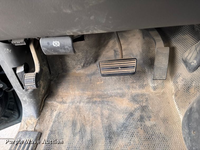 image for item EA1935 2006 Chevrolet Silverado 1500 Ext. Cab pickup truck